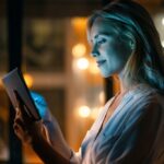 Shot,Of,Smart,Pretty,Business,Woman,Taking,A,Break,Cheaking